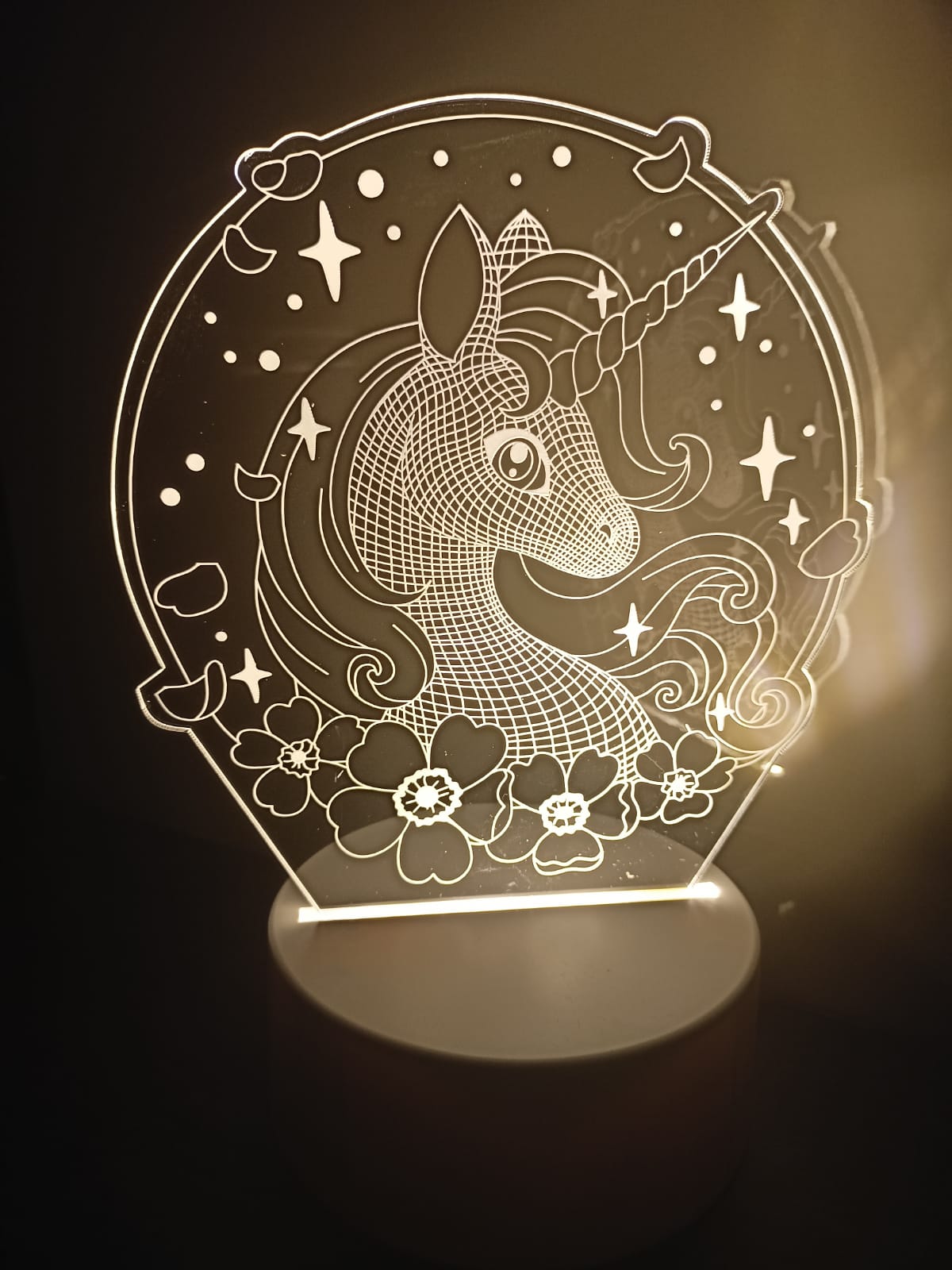 Luminária Abajur Novo Unicornio Acrílico Led 3d Mesa Quarto Namorado Luz Presente Mãe Pai Filho Namorada Ilusão Optica