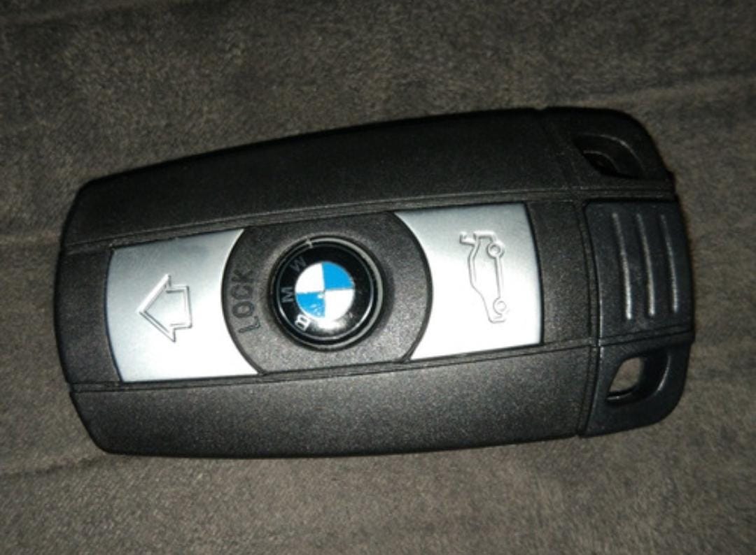 Chave Presença Bm 318i 320i 325i 328i 330i 335i 420i 428i X1 X3 X5 X6 2007 2008 2009 2010 2011 695480801 6954808