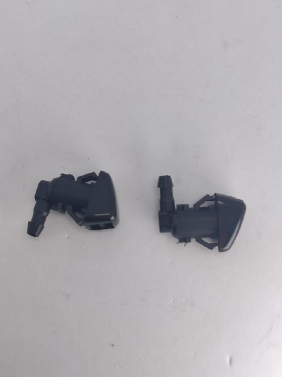 Par Bico Esguicho Brucutu Limpador Agua Parabrisa Edge F250 F350 F450 2011 2012 2013 2014 2015 2016 Bc3z17603A