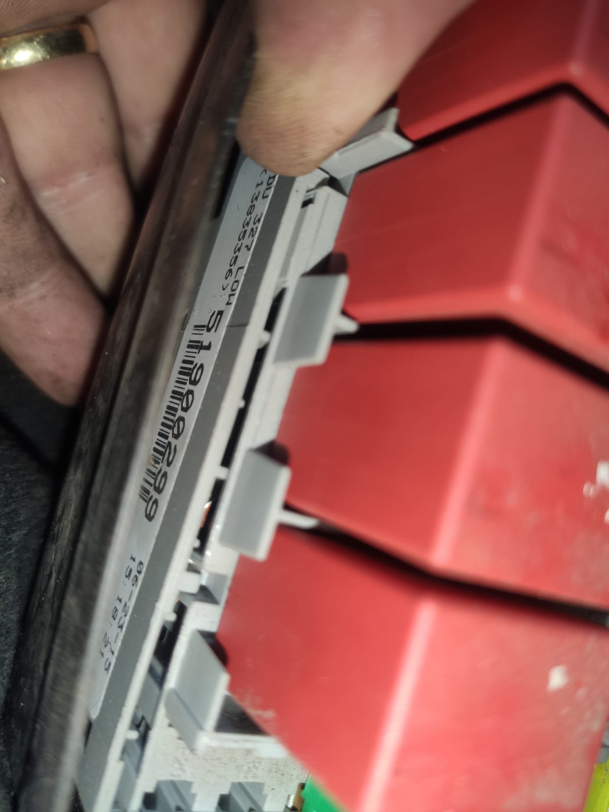 Caixa de Fusiveis Reles Fiat Uno Mobi Palio 51900299 Origina