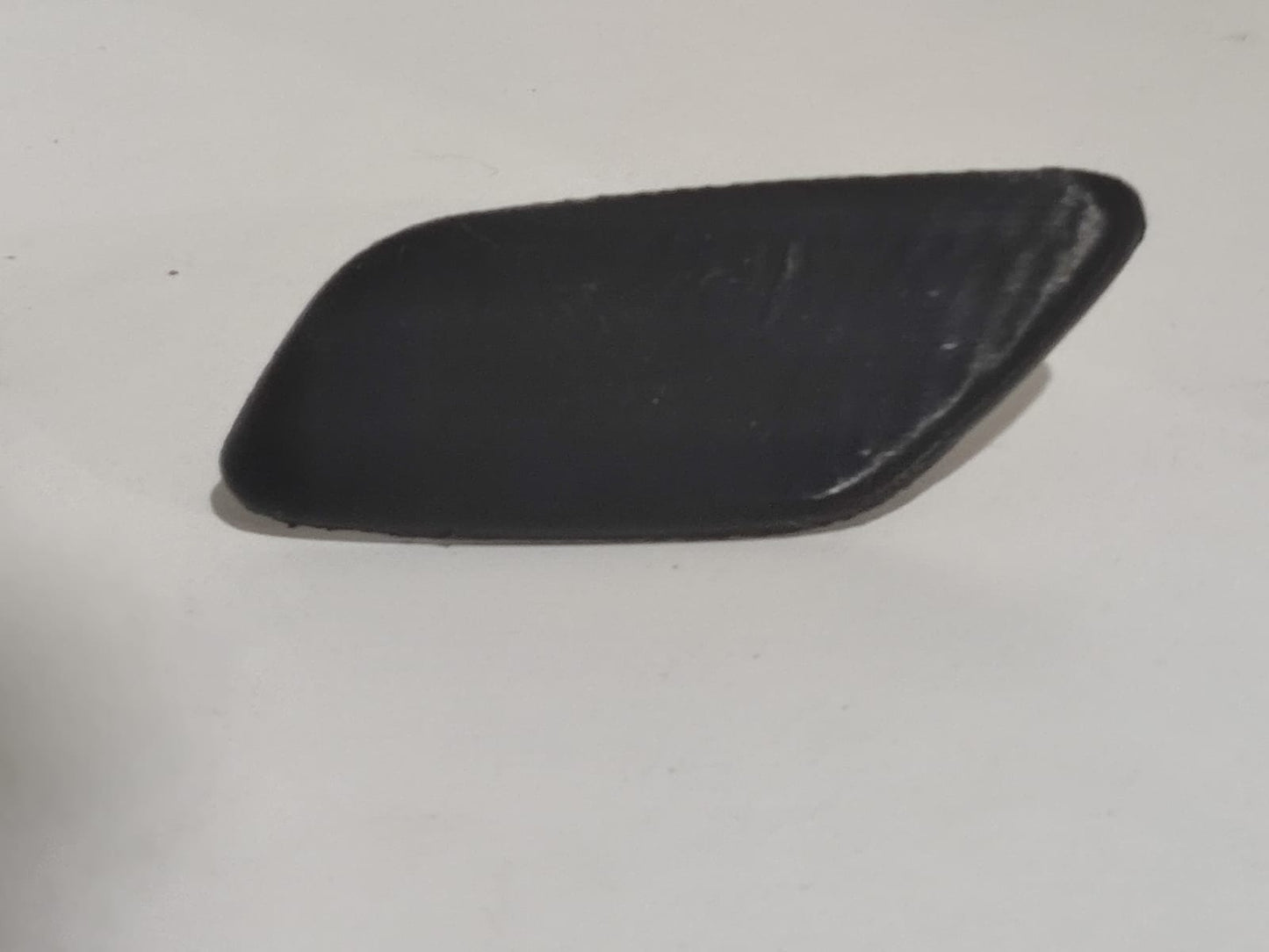 Tampa Parachoque Esguicho Limpador Farol Esquerdo Hilux Sw4 2012 2013 2014 2015 850450k130