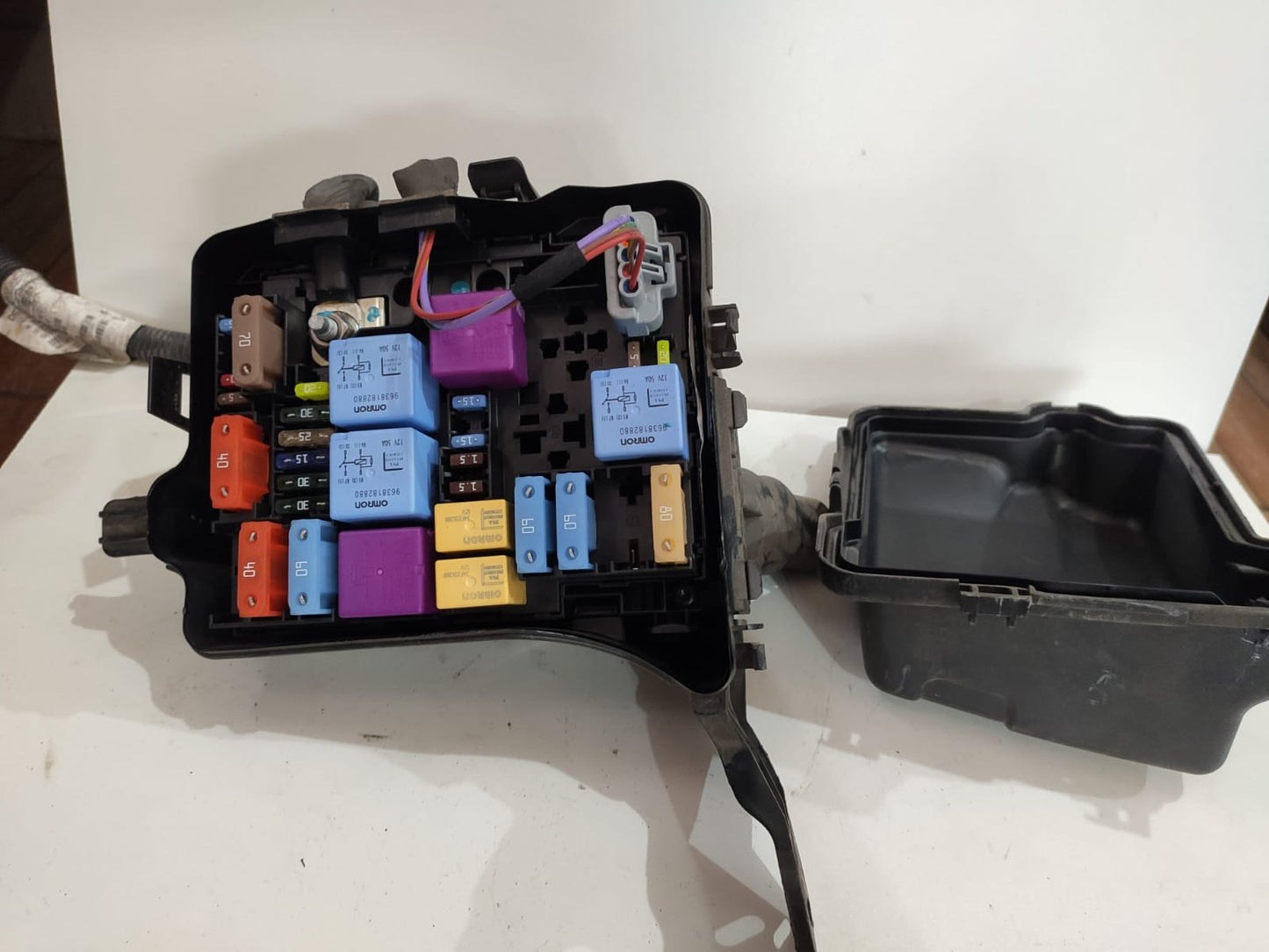 Caixa de Fusiveis Motor Citro C3 1.5 2012 2016 9676357080