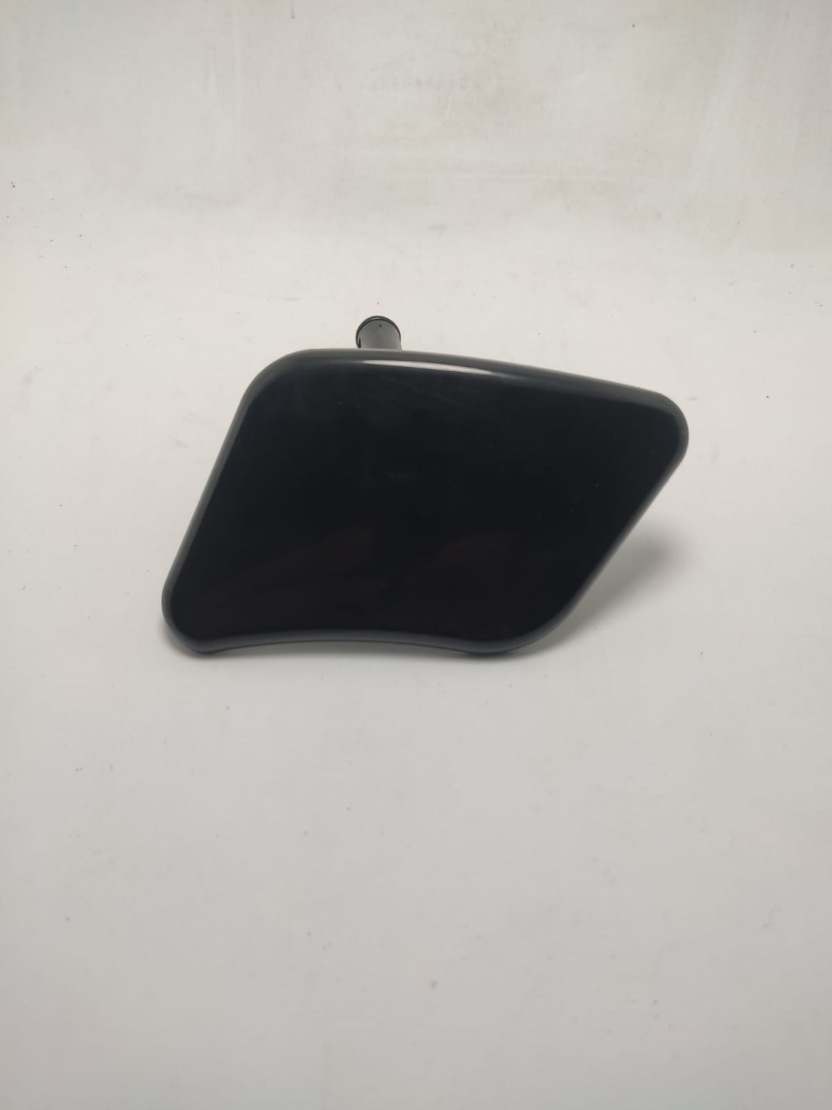 Capa Tampa Parachoque Esguicho Limpador Farol Esquerda Mohave 2009 2010 2011 2012 2013 2014 2015Motorista 984502J000