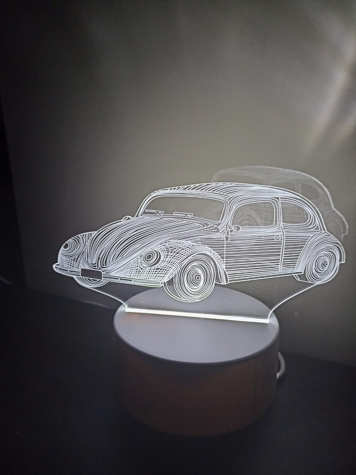 Luminária Abajur Fusca Display Acrílico Led 3d Mesa Quarto Namorado Luz Presente Mãe Pai Filho Avo Namorada