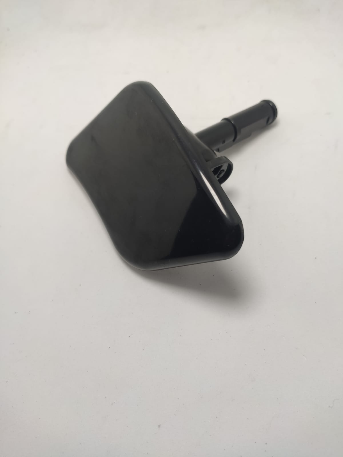 Capa Tampa Parachoque Esguicho Limpador Farol Esquerda Mohave 2009 2010 2011 2012 2013 2014 2015Motorista 984502J000