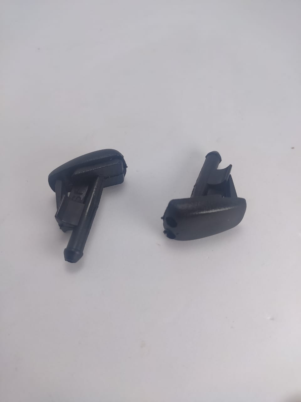 Bico Esguicho Brucutu Limpador Bm 318i 325i 328i 1992 1993 1994 2995 1996 1997 1998 1999 2000 2001 2002 61601384859