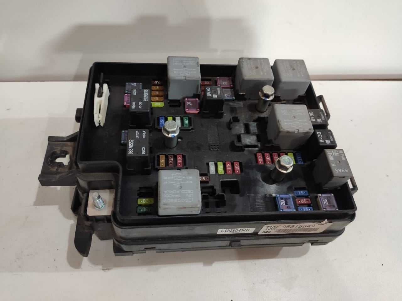 Caixa de Fusiveis Rele Motor Sonic 2012 2013 2014 95315649