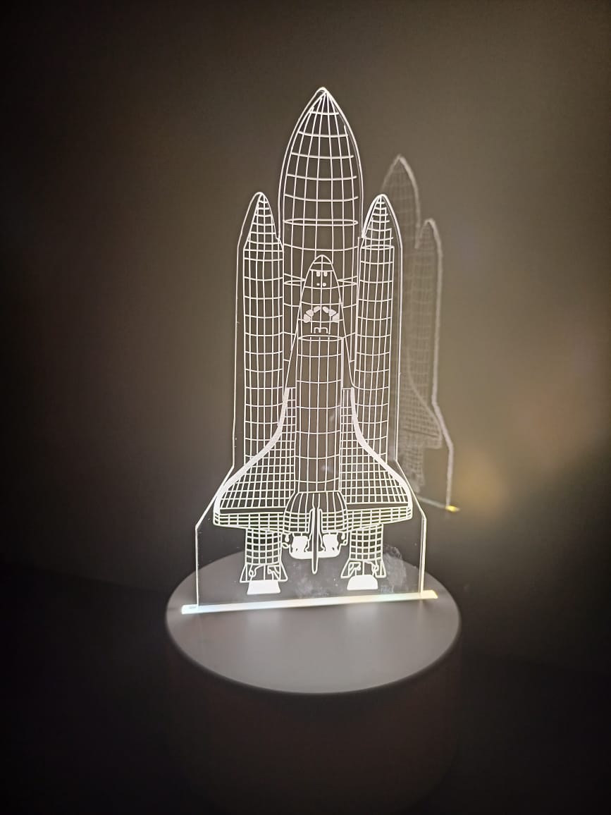 Luminária Abajur Foguete NAve Display Acrílico Led 3d Mesa Quarto Namorado Luz Presente Mãe Pai Filho Avo Namorada