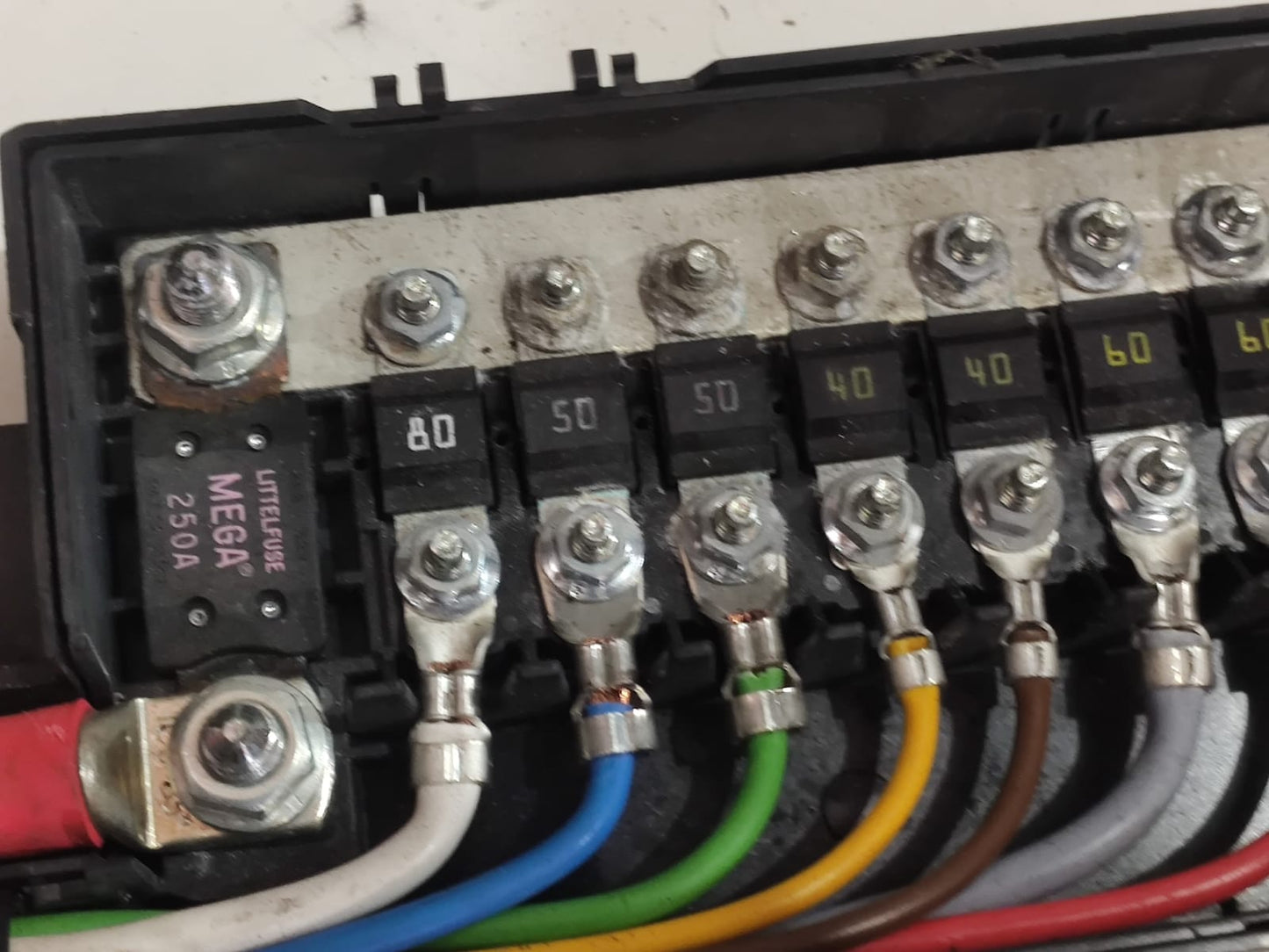 Caixa de Fusiveis Bateria Jaguar Xf Xe Pce 2017 hx5314a073aa
