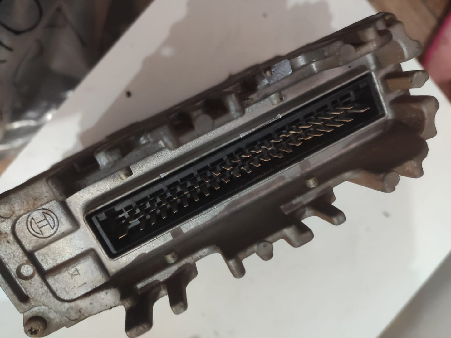 Modulo de injeção Gol 1.0 8v mi 377906021dg 0261204740