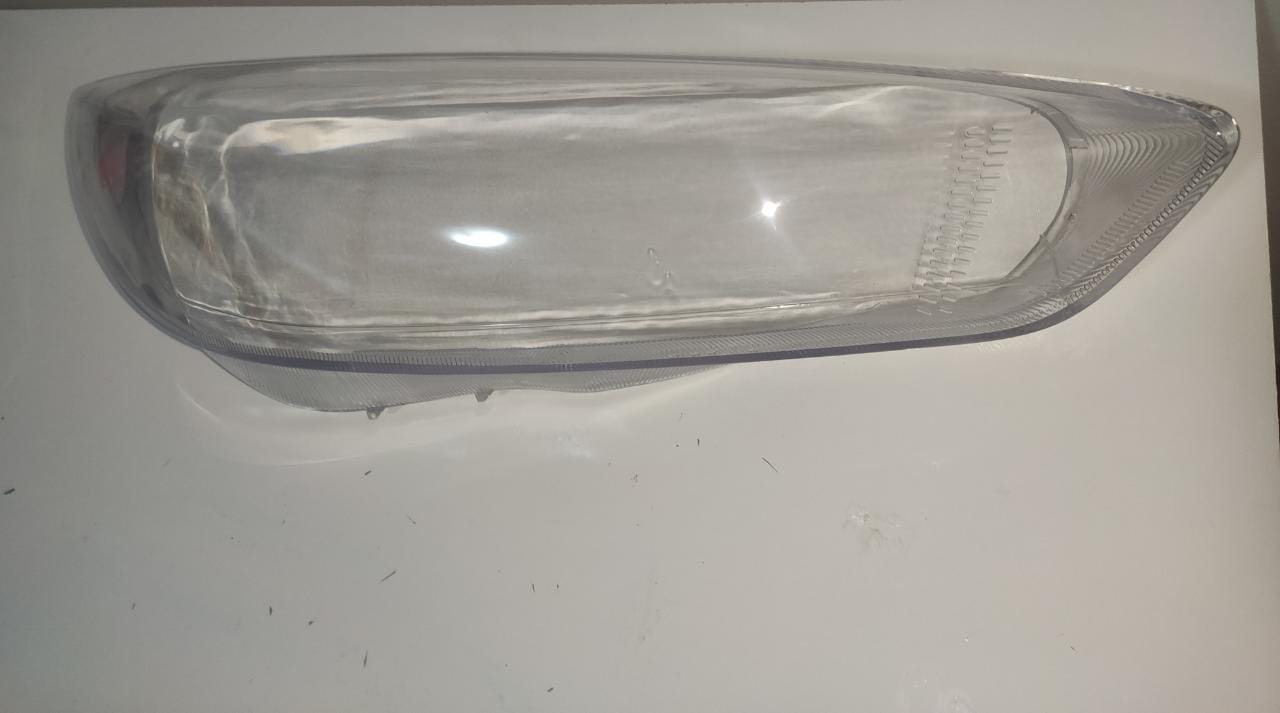 Lente do Farol Dianteiro Direito Ford Focus 2015 2016 2017 2018 Passageiro