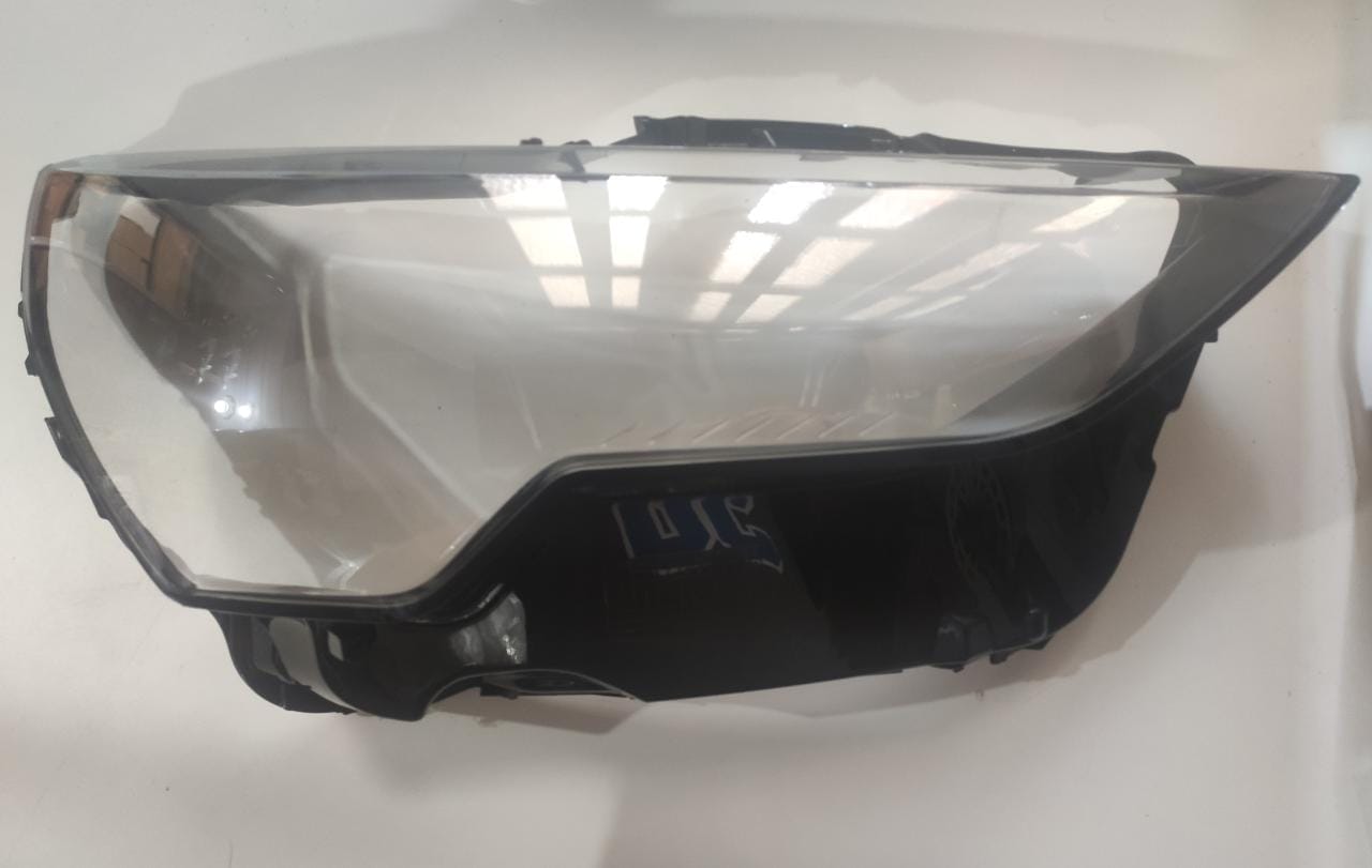 Lente Farol Direito Audi Q3 2019 2020 2021 2022 Passageiro