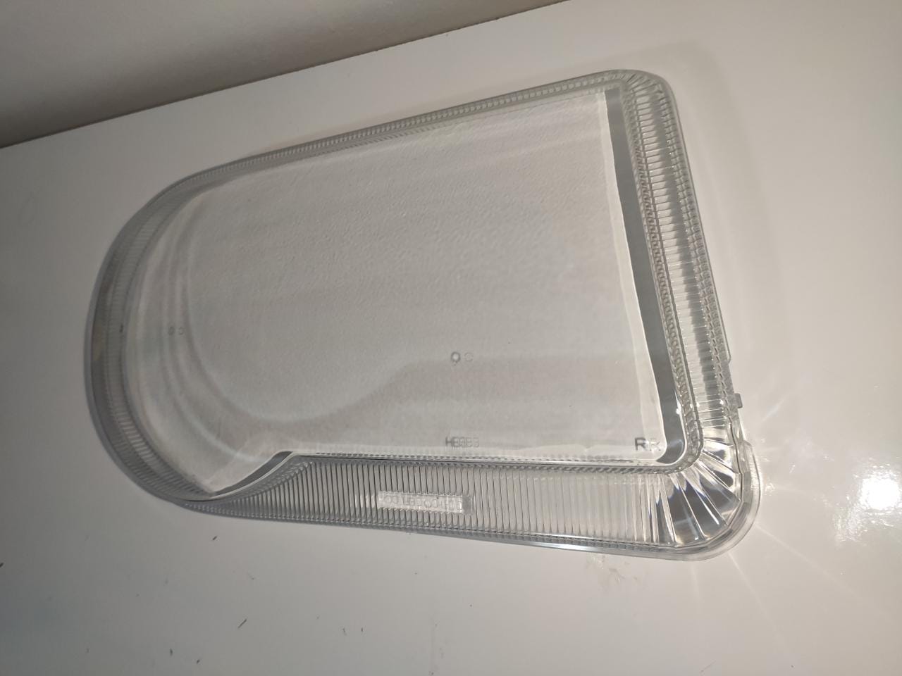 Lente do Farol Dianteiro Direito Chrysler 300C 2007 2008 2009 2010 PAssageiro