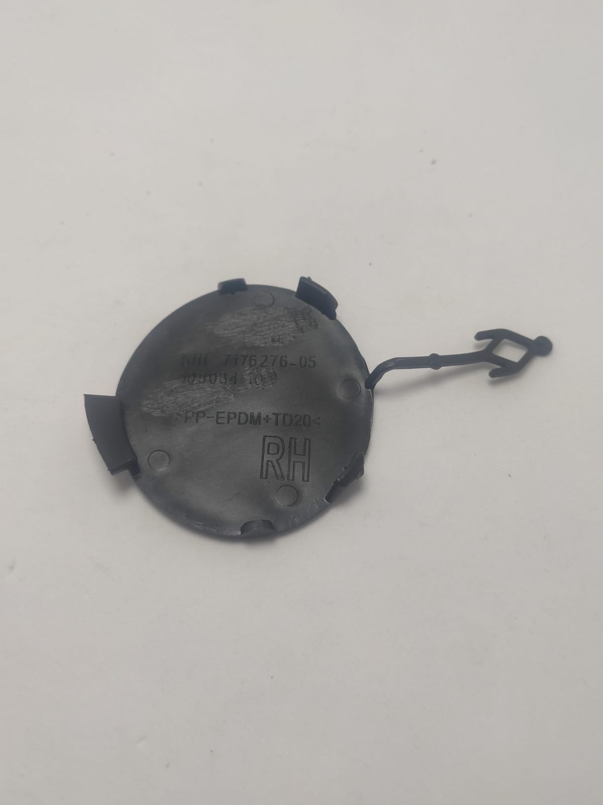 Tampa Reboque Parachoque Dianteiro Direito Bmw X6 E71 E72 2007 2008 2009 2010 2011 2012 2013 2014 51117074460