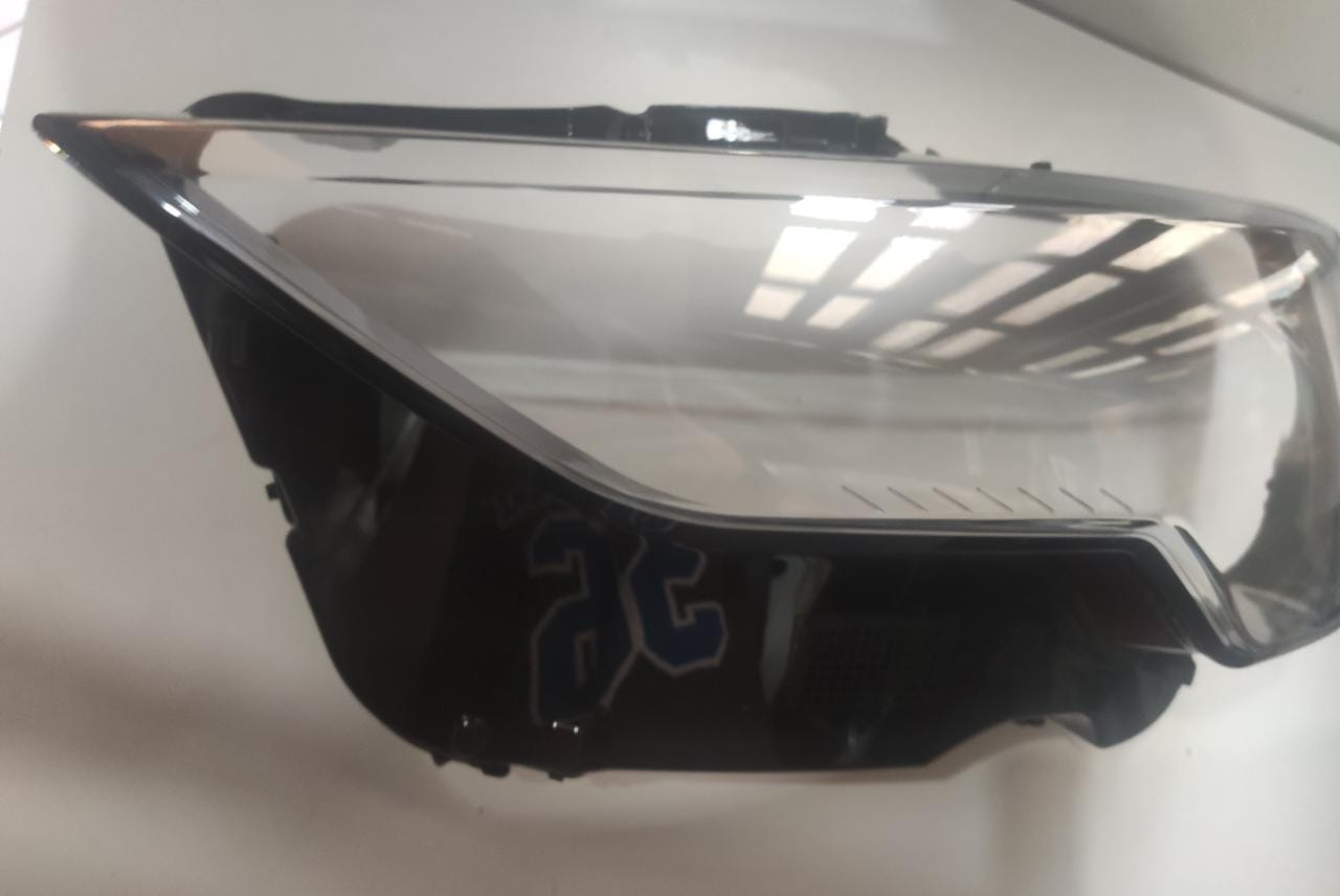 Lente Farol Esquerdo Audi Q3 2019 2020 2021 2022 Motorista