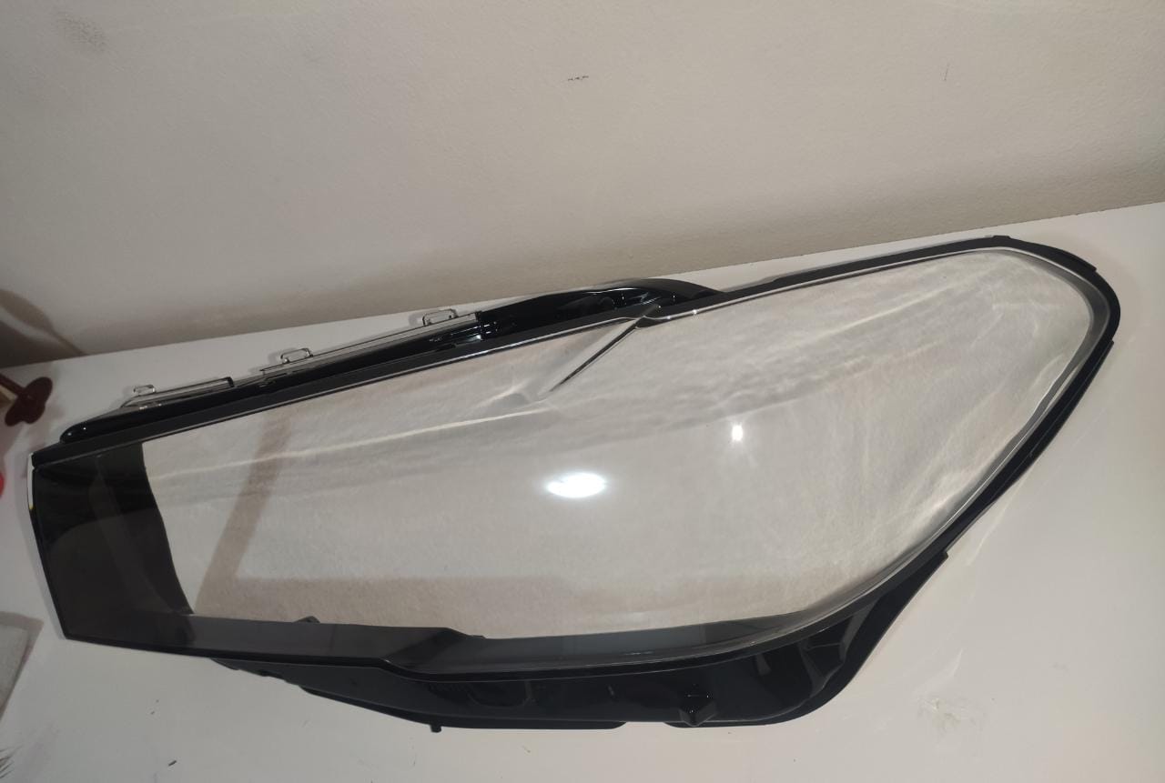Lente do Farol Dianteiro Esquerdo Bmw Serie5 g30 518i 520i 525i 528i 530i 535i 540i 2020 2021 2022 Lado Motorista