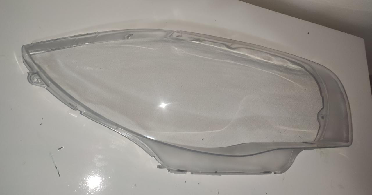 Lente do Farol Dianteiro Direito Bmw 116i 118i 120i 130i 135i E87 E82 2005 2006 2007 2008 2009 2010 Passageiro