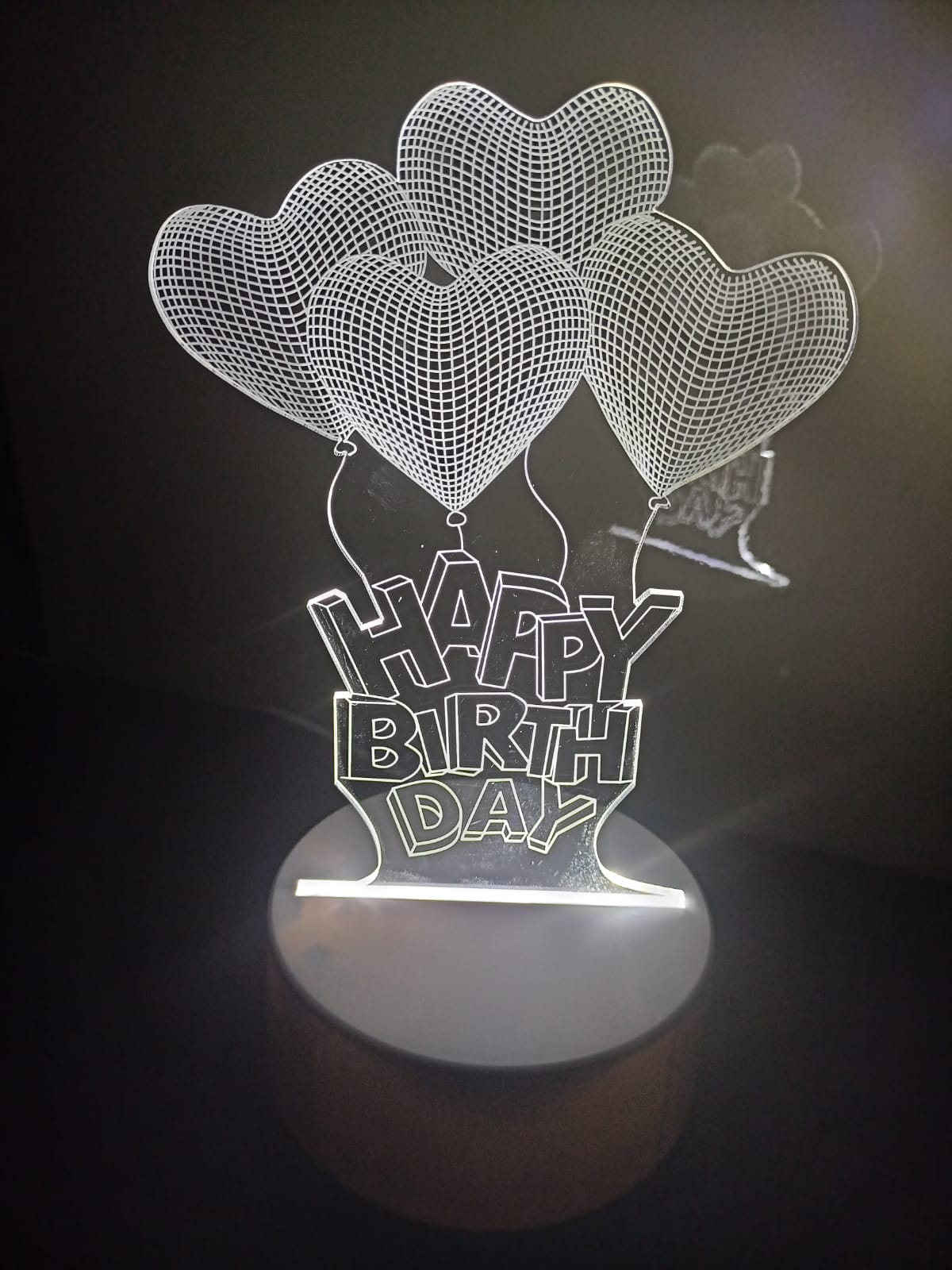 Luminária LED  3D Em Formato De Corações Aniversario Happy Birthday