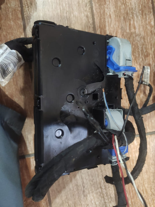 Modulo Bcm Caixa de Fusiveis 503441783501 521933210 bcm358k