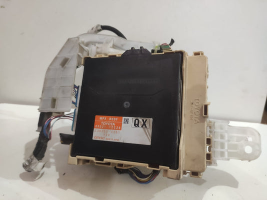 Caixa de Fusiveis Corolla 8922112c20 2380004551 63583355