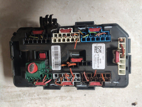 Módulo Caixa De Fusíveis Bm X5 2014 2015 2018 6114936037101 V7 936037101 9641527144