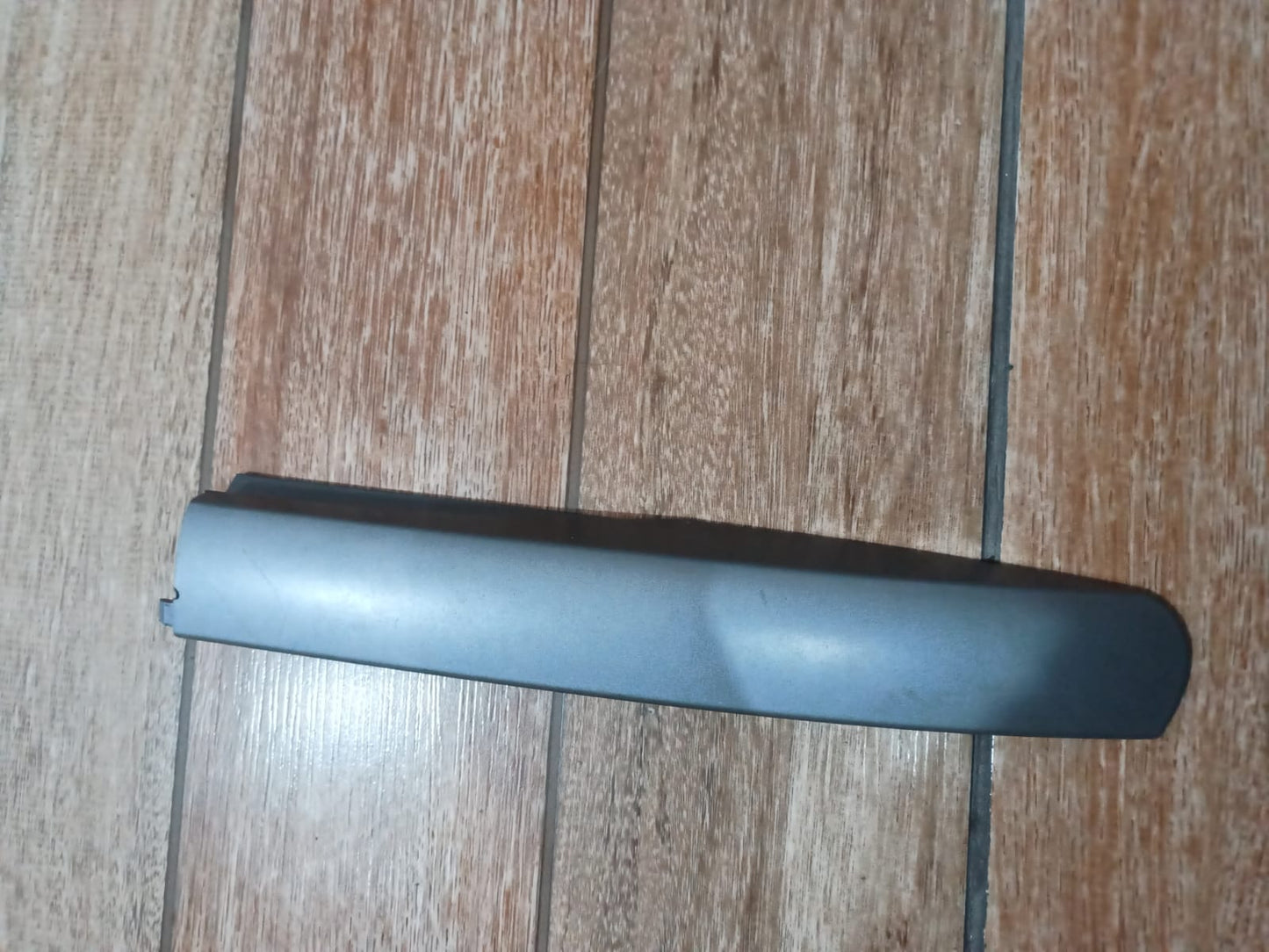 Moldura Capa Cap Traseiro Direito Rack Teto Hilux 2016 2019