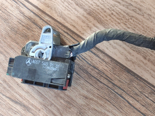 Conector Plug Chicote Módulo Injeção Merced A00075409181