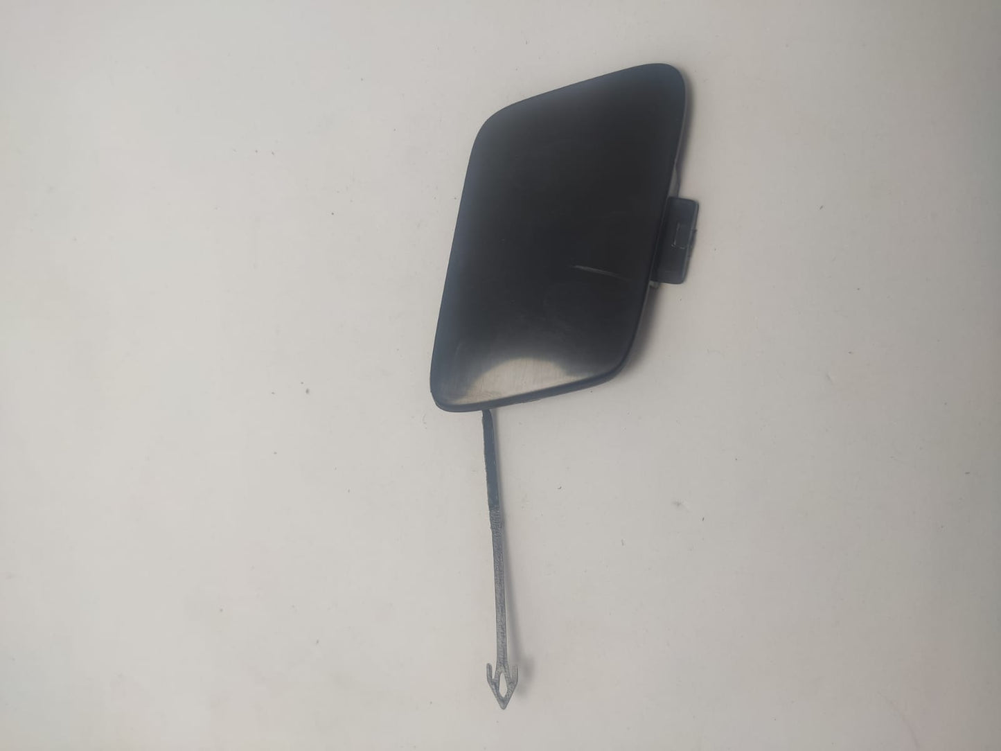 Tampa do Reboque Dianteiro Aud A4 B9 2016 2017 2018 2019 Tampinha Capa Capinha 8W0807241B