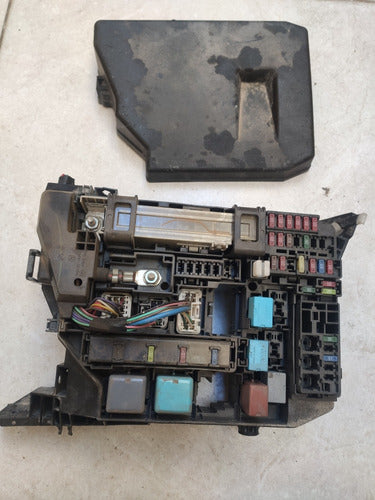 Módulo Caixa De Fusíveis Corolla 1.8 9099xa2 5825xd1 2011 Cxf17832