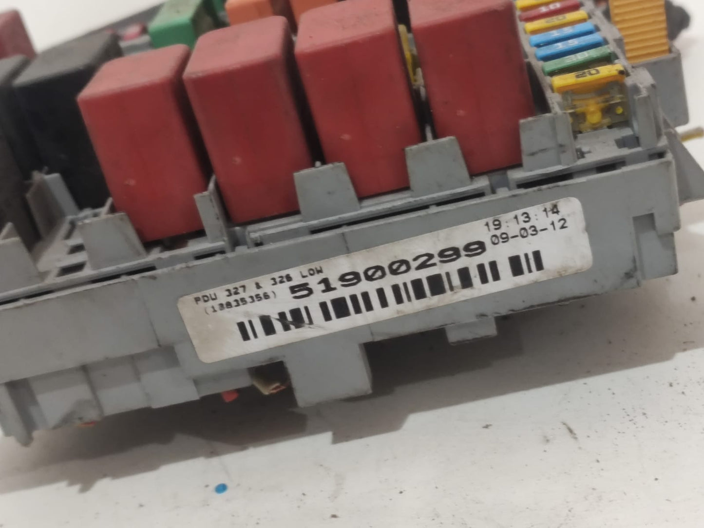 Caixa de Fusiveis Reles Fiat Uno Mobi Palio 51900299 14-2022