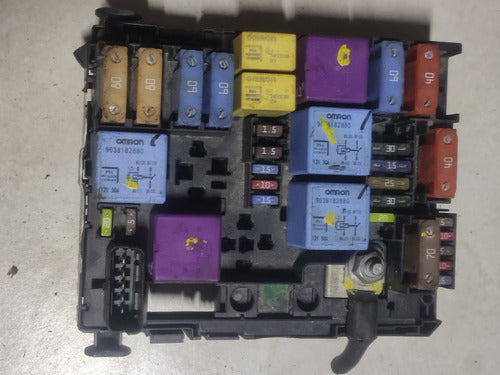 Módulo Caixa De Fusíveis Citroe C3 1.6 2015 2014 2013 9807967480