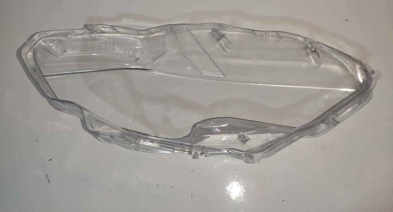 Lente do Farol Dianteiro Esquerdo Ford Mustang 2019 2020 Esquerdo