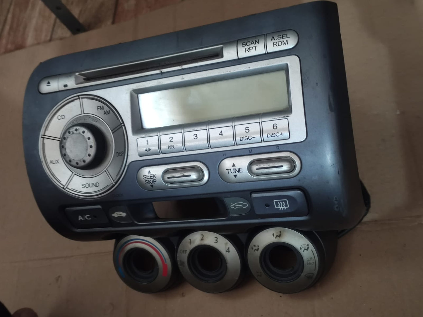 Radio Cd player Hon Fit 2004 2008 39100saat310m1 original