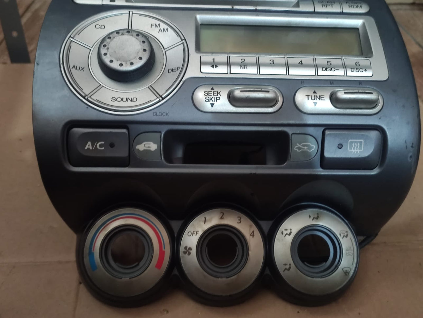 Radio Cd player Hon Fit 2004 2008 39100saat310m1 original