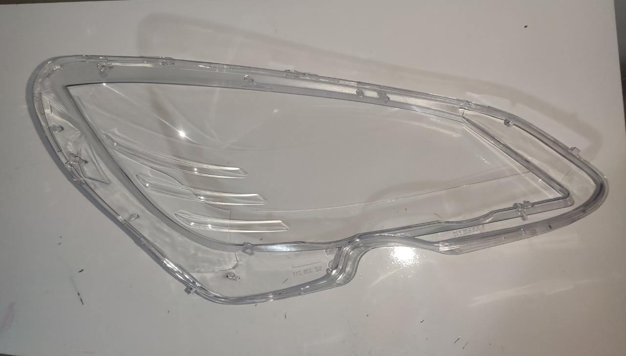 Lente do Farol Dianteiro Esquerdo Mercedes C180 C200 W204 2007 2008 2009 2010 2011 Motorista