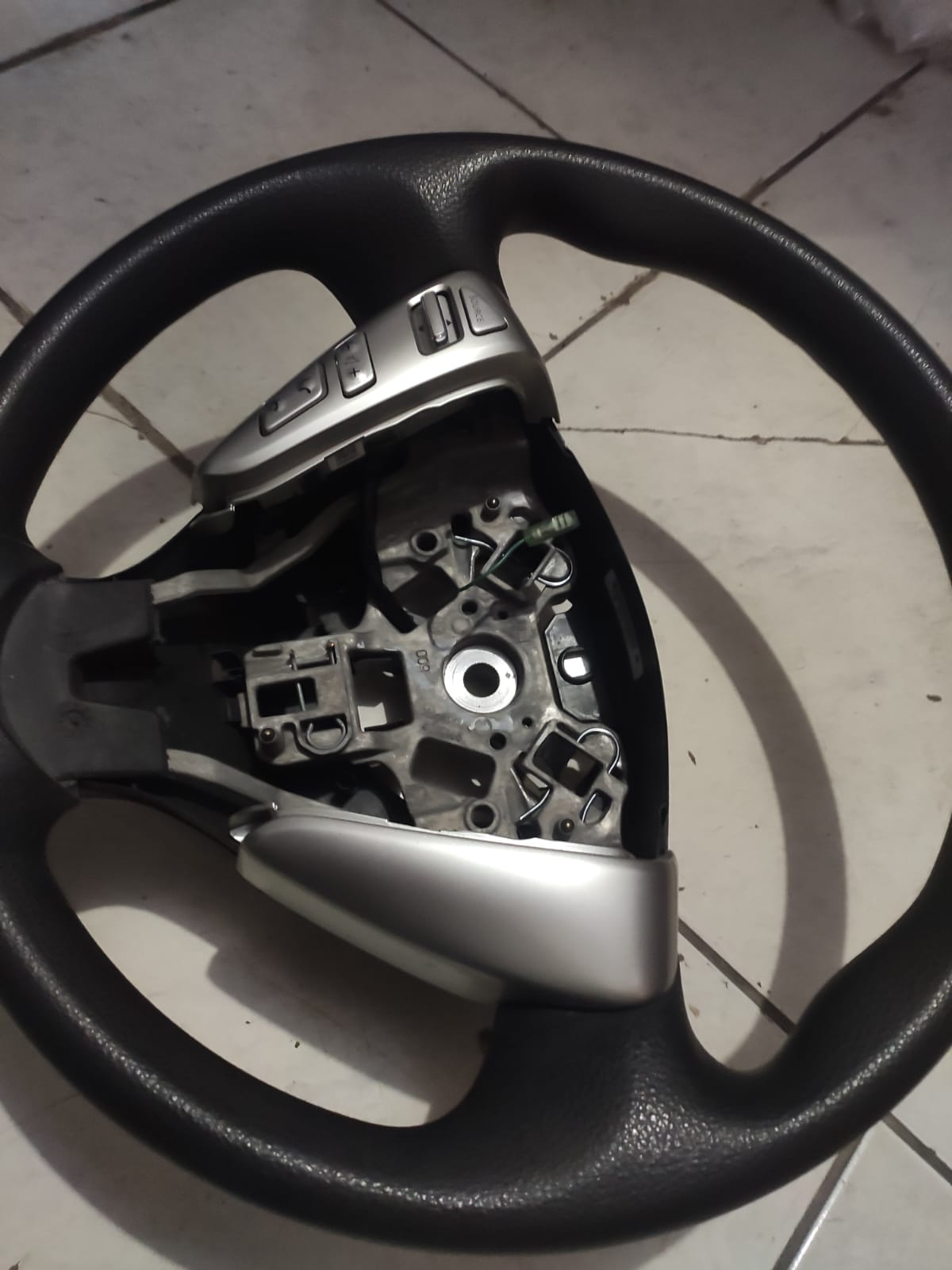 Volante Direção Nissan Sentra 2014 2015 2016 C Botão Volante