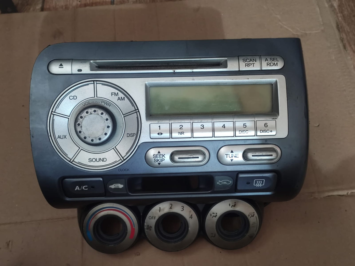 Radio Cd player Hon Fit 2004 2008 39100saat310m1 original